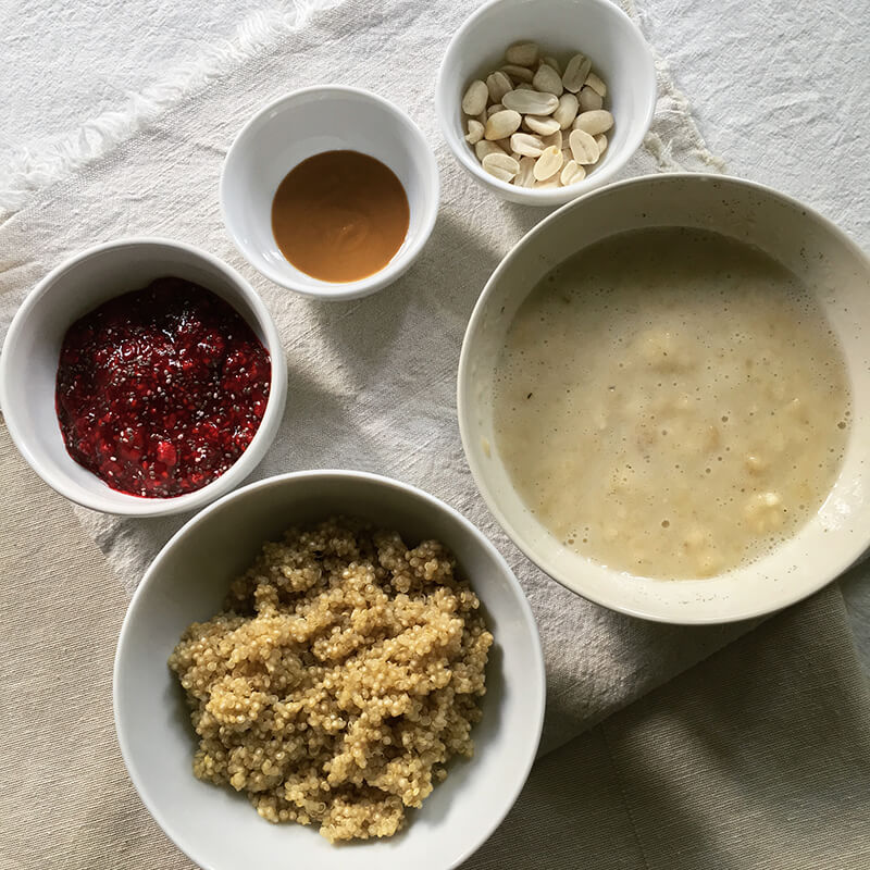 Porridge de chou-fleur aux raisins secs & aux noix