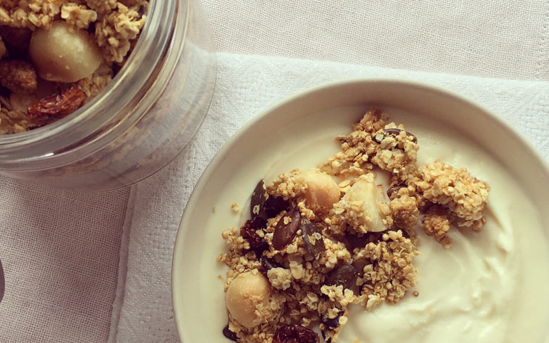 Granola aux noix de macadamia & graines de courge