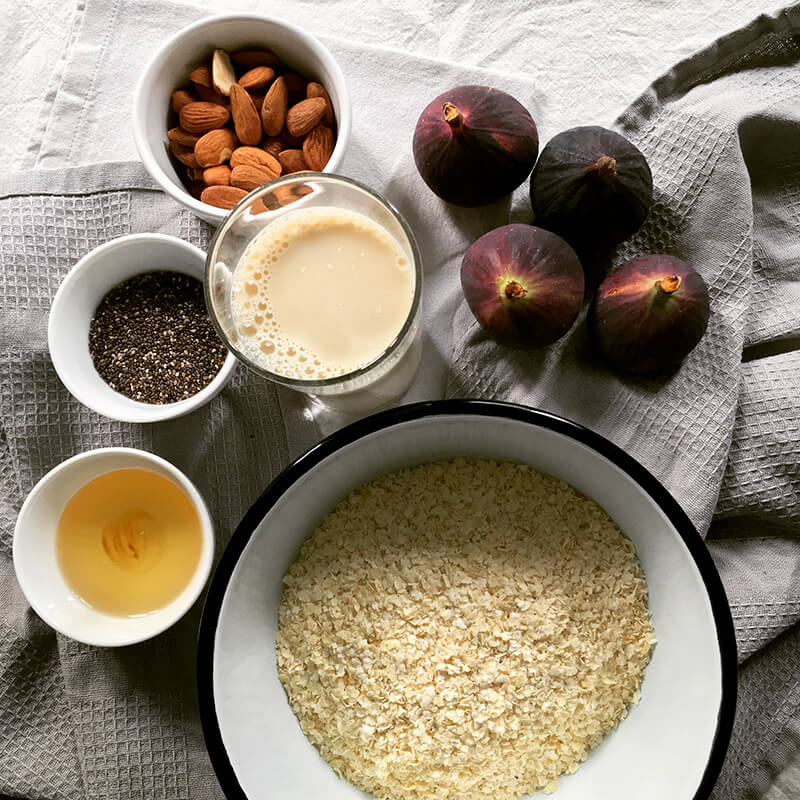Porridge au four aux pommes, raisins & cannelle