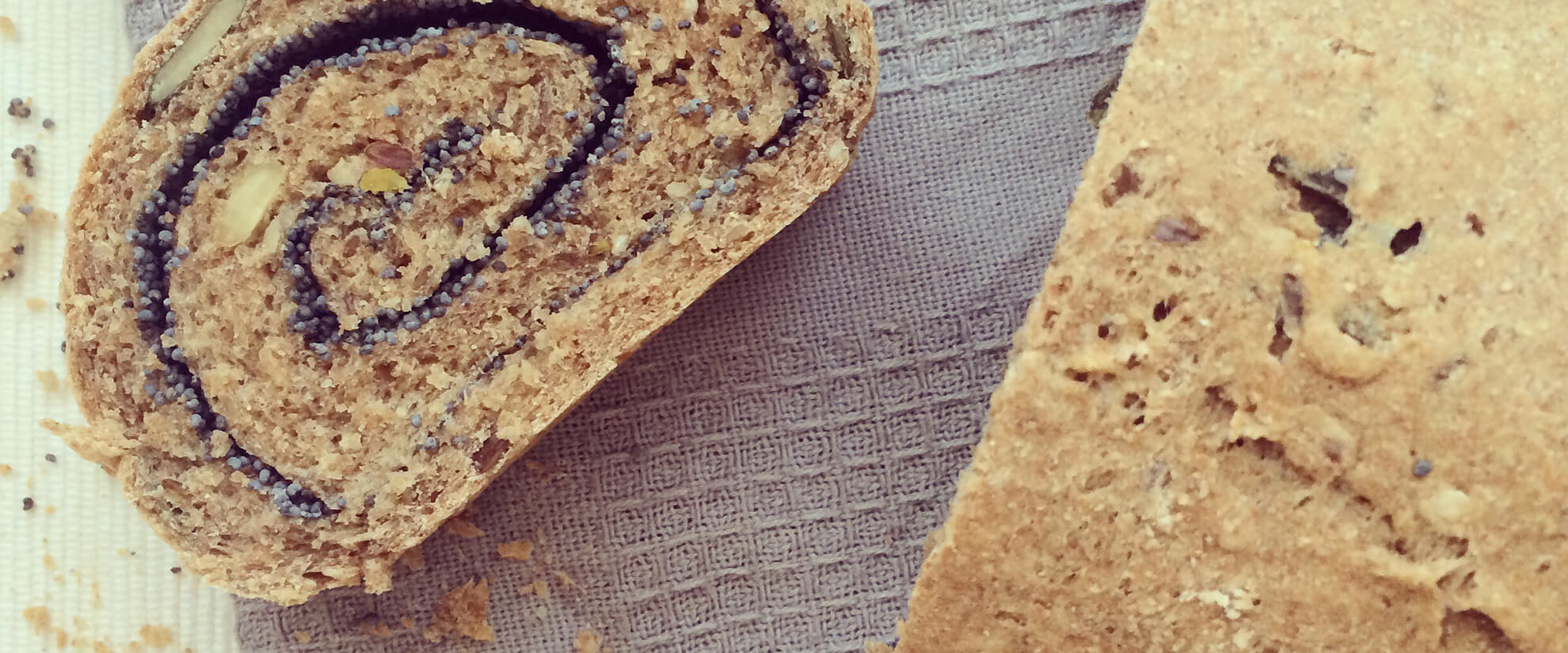 Pain roulé au pavot - Bowl and Spoon